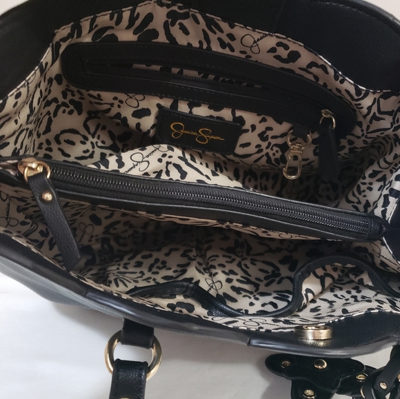 Jessica Simpson Purse - Picture 4 of 13